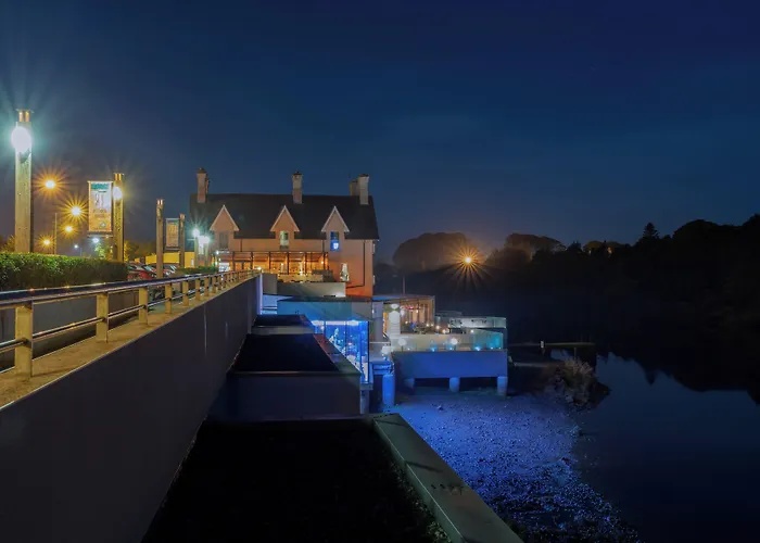 Ice House Hotel